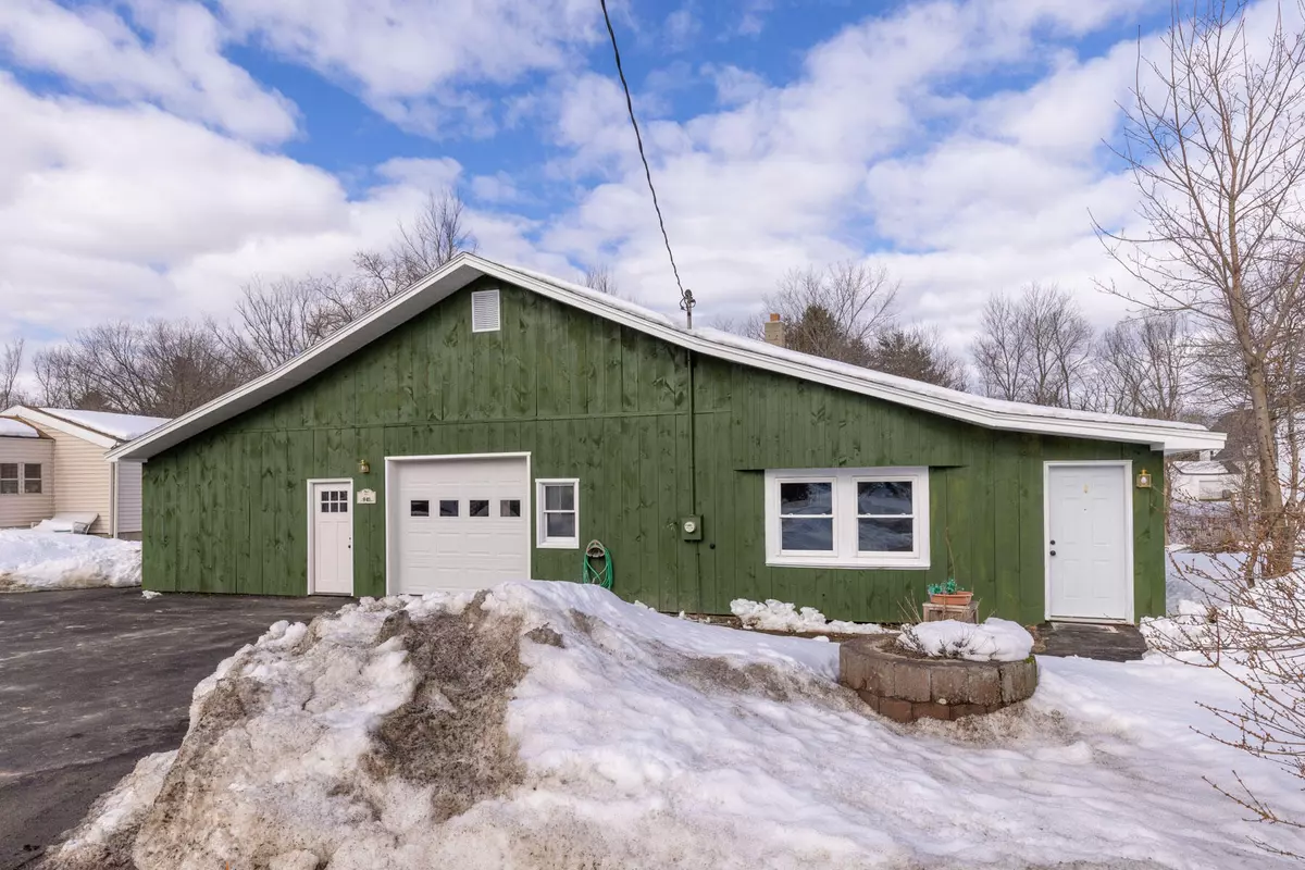 Waterboro, ME 04087,941 Main ST