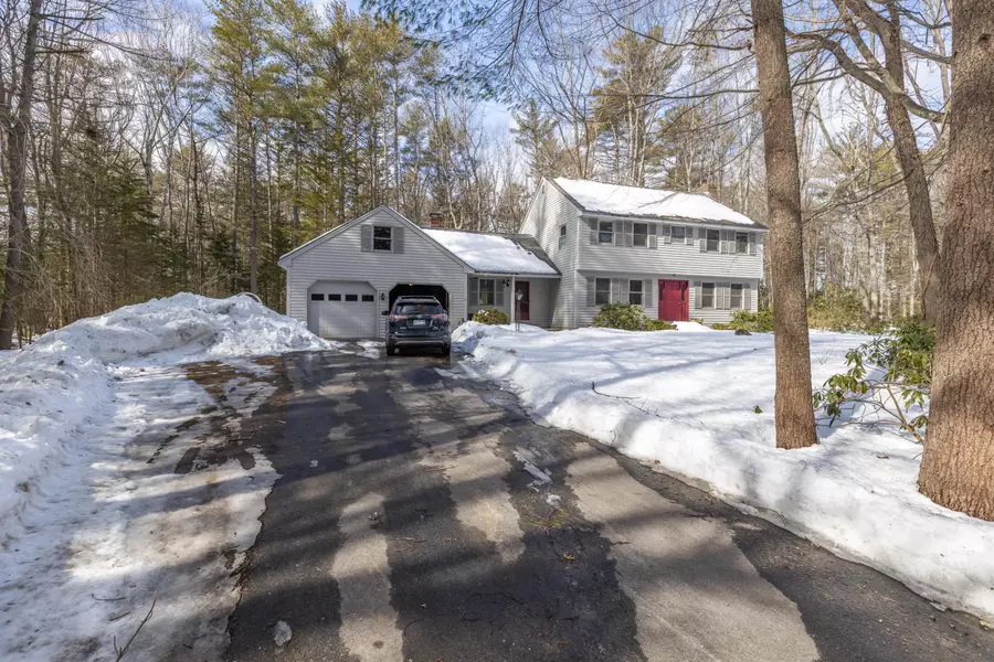 22 Hemlock RD, Brunswick, ME 04011