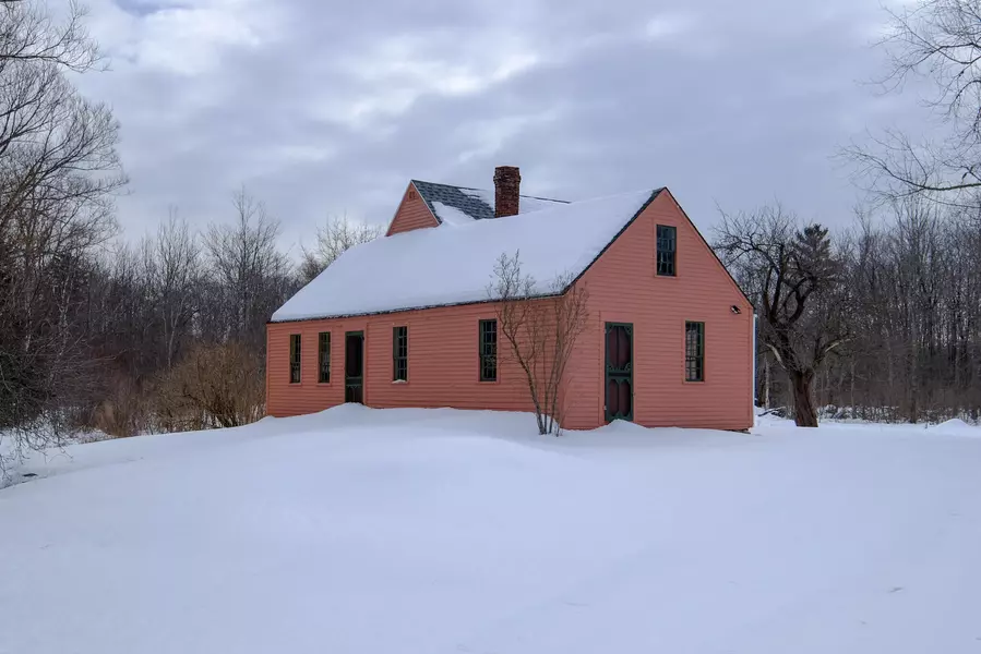 56 Snows Point RD, Saint George, ME 04860