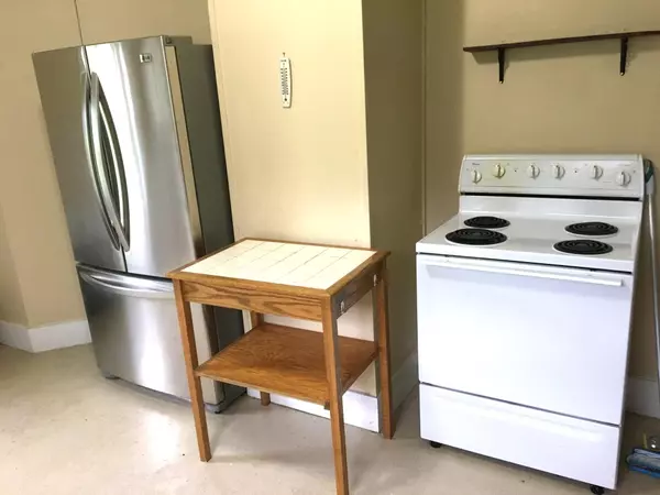 Winthrop, ME 04364,21 Old Western AVE