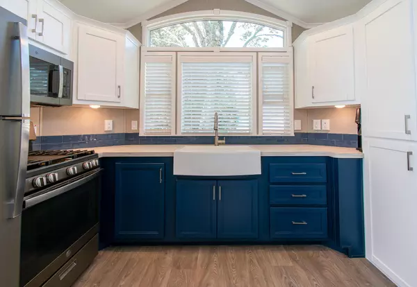 Warren, ME 04864,50 Fox Den LN