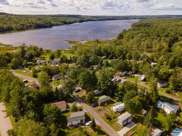 50 Fox Den LN, Warren, ME 04864