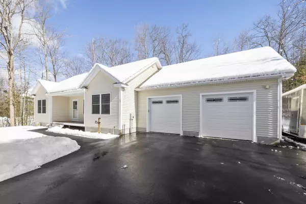 Sanford, ME 04073,25 Lavery LN
