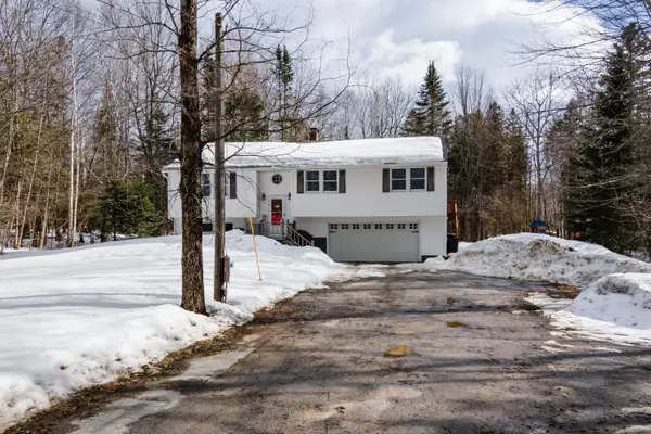 Glenburn, ME 04401,190 Lakeview RD