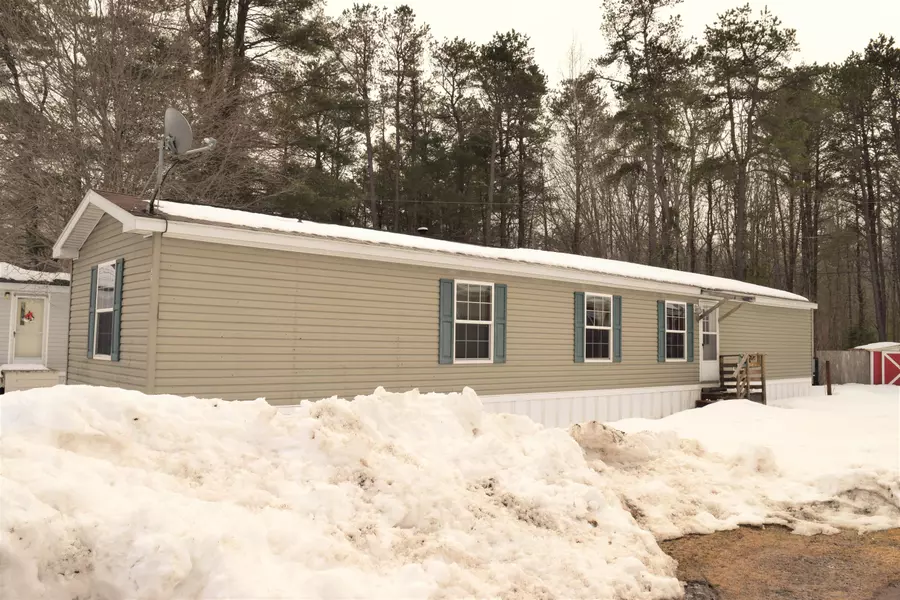 22 Gleed DR, Brunswick, ME 04011