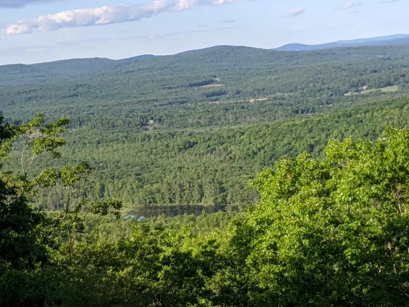 007 Ranch Road, Buckfield, ME 04220