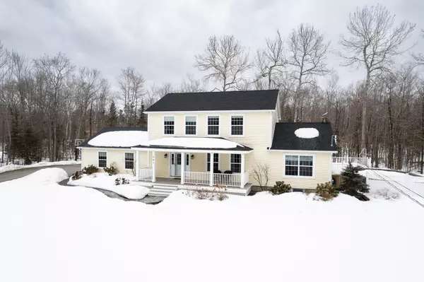 561 Ridge DR, Hermon, ME 04401