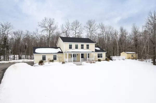 Hermon, ME 04401,561 Ridge DR