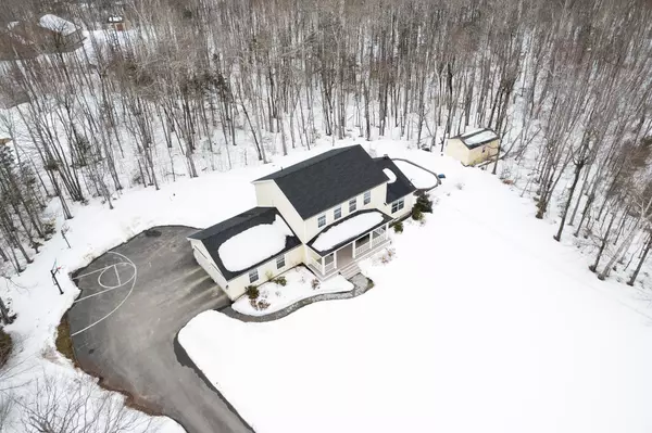 Hermon, ME 04401,561 Ridge DR