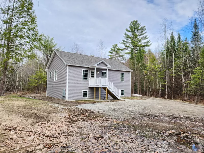 71 Stone Brooke DR, Mechanic Falls, ME 04256