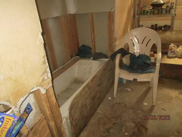 Newburgh, ME 04444,214-216 Lindsay RD