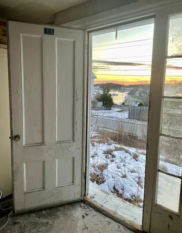 Vinalhaven, ME 04863,46 Atlantic AVE