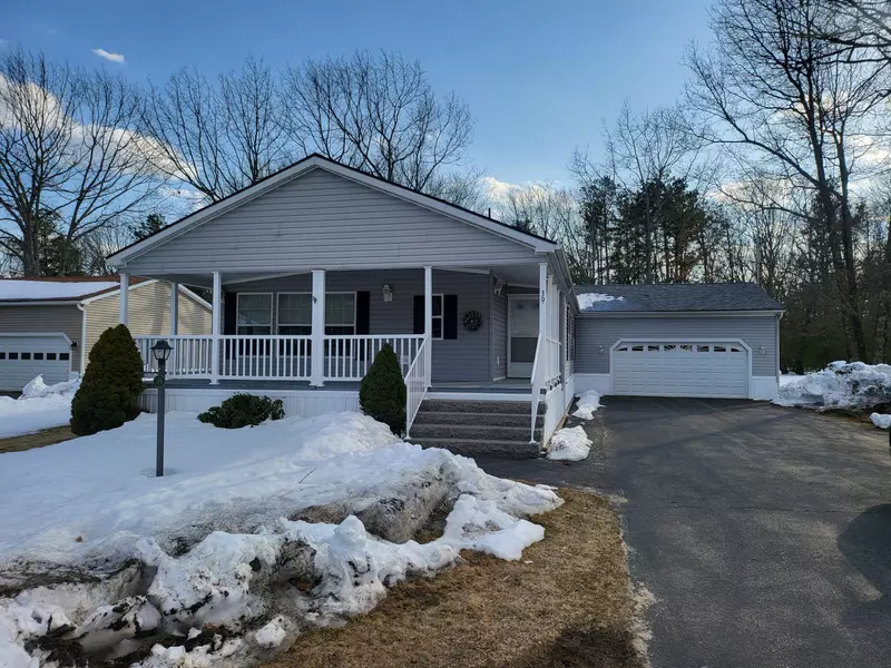 39 Candlewood DR, Lyman, ME 04002