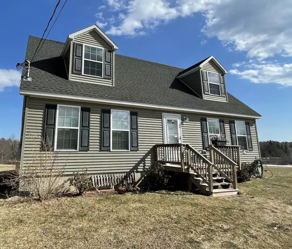 519 Lowelltown RD, Wiscasset, ME 04578