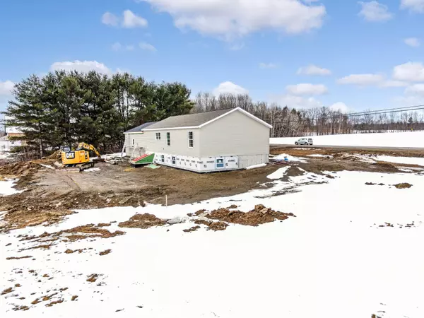 Waterville, ME 04901,250 Eight Rod RD