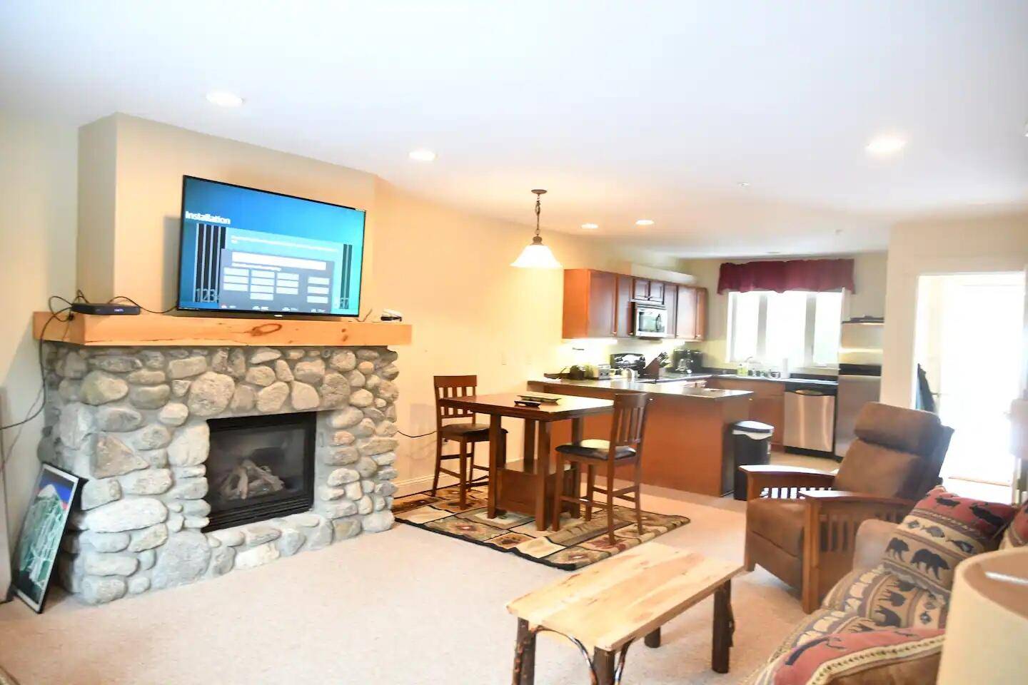 Carrabassett Valley, ME 04947,5002 Fall Line RD #12