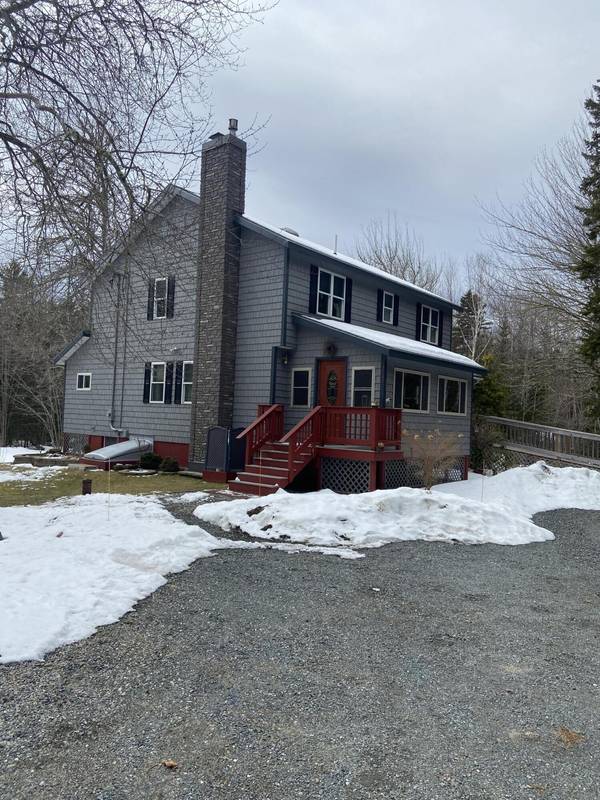 1909 Bayside Road RD, Trenton, ME 04605