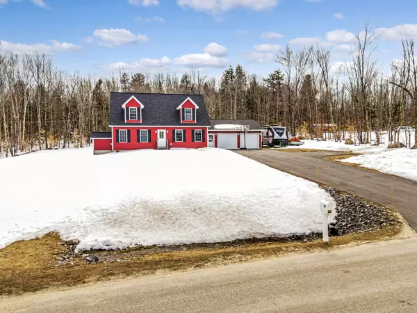 Sidney, ME 04330,62 Richard RD