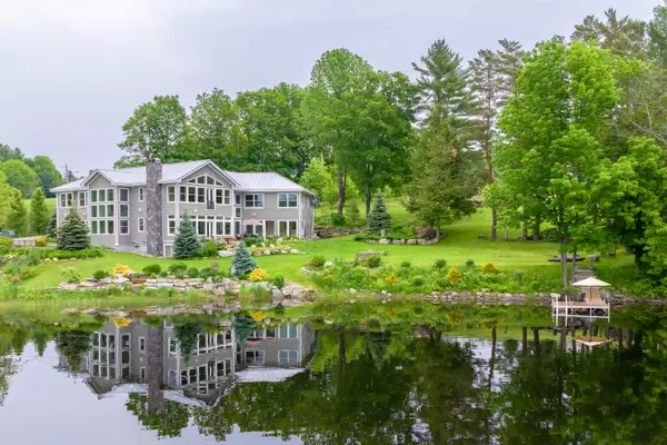 2112 North RD, Mount Vernon, ME 04352