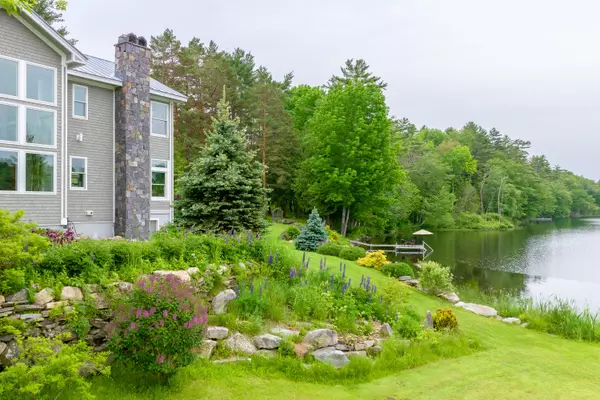 Mount Vernon, ME 04352,2112 North RD