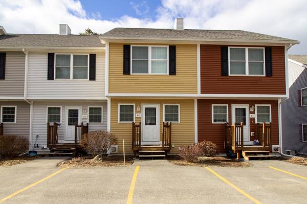 44 River Village DR #44, Milford, ME 04461