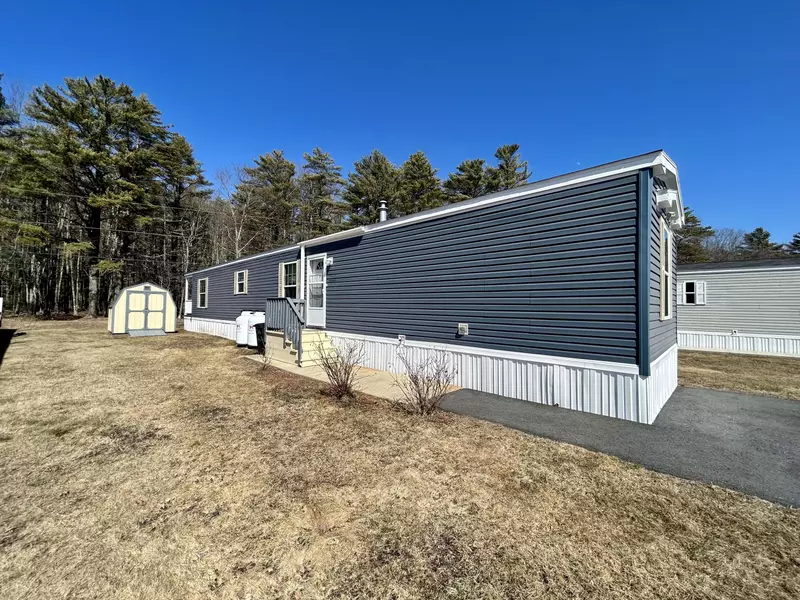 20 Elwell LN, Brunswick, ME 04011