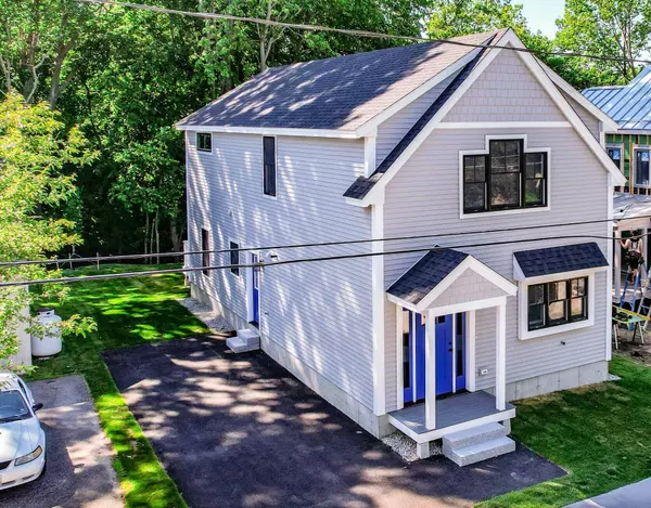 South Portland, ME 04106,69 Willard ST