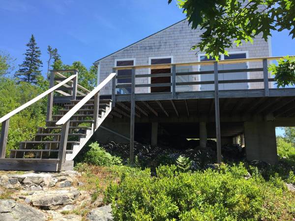 1083 N Haven RD, Vinalhaven, ME 04863