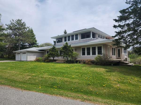 14 Belle Point RD, Belfast, ME 04915