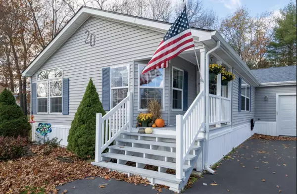 Lyman, ME 04002,20 Candlewood DR