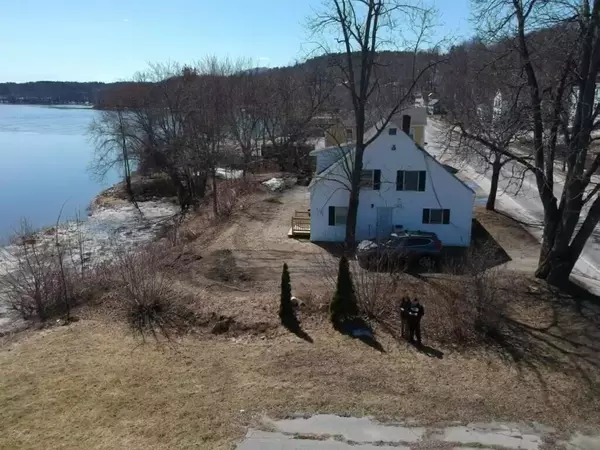 Hallowell, ME 04347,228 Water ST