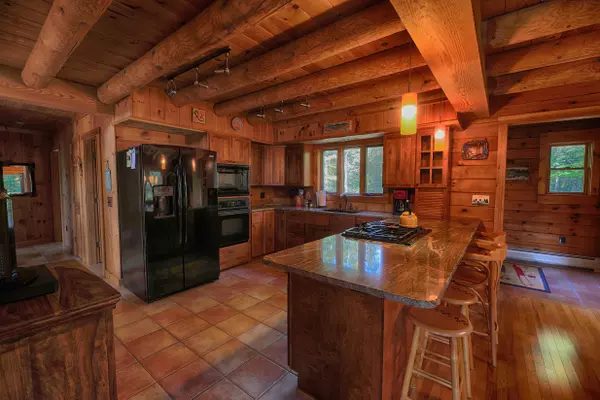 Ellsworth, ME 04605,135 Stackpole WAY