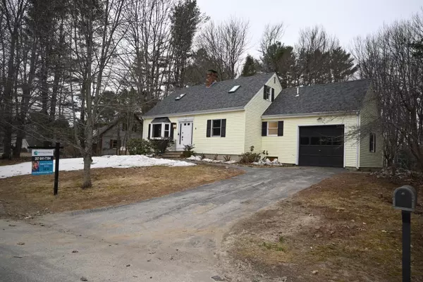 Topsham, ME 04086,6 Riverview DR