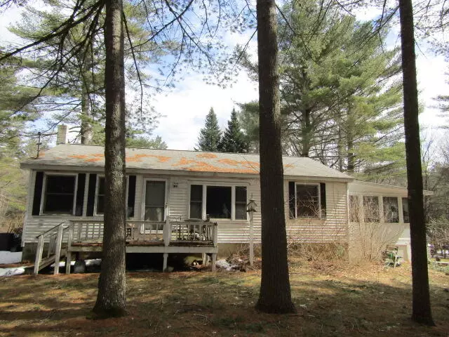 22 Sawtelle RD, Lebanon, ME 04027