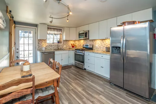 Lovell, ME 04051,85 Main ST