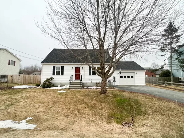 Hampden, ME 04444,24 Williams ST