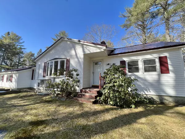 73 Bayview AVE, Bucksport, ME 04416