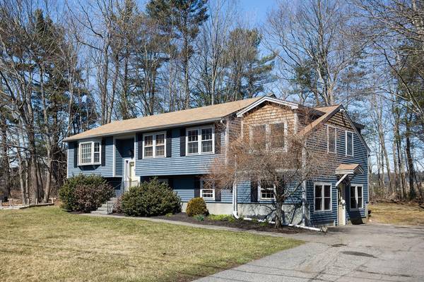 15 Winterbrook DR, York, ME 03909