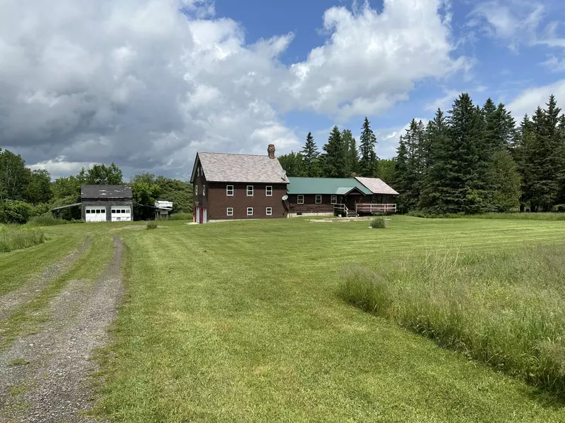 118 North RD, Dixmont, ME 04932