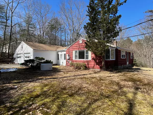 69 Bartlett RD, Kittery, ME 03905