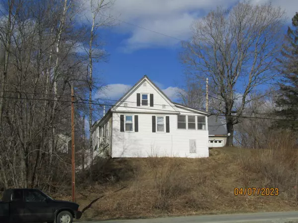 28 Water ST, Milo, ME 04463