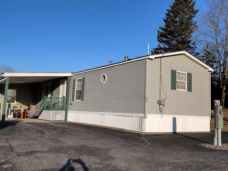 12 Cogswell ST, Jonesport, ME 04649