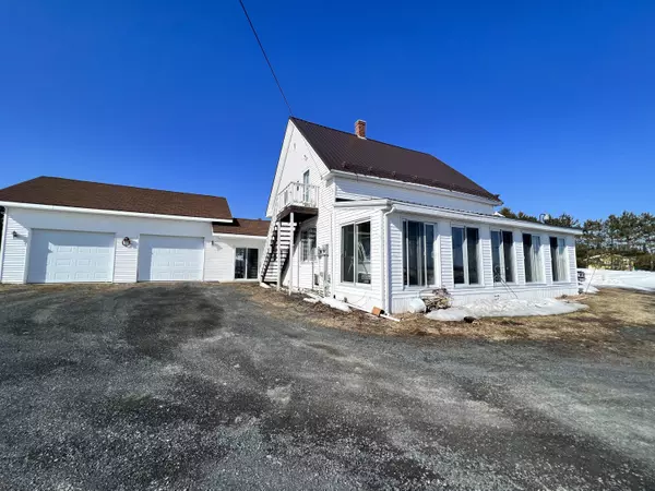 133 Cleveland RD, Saint Agatha, ME 04772