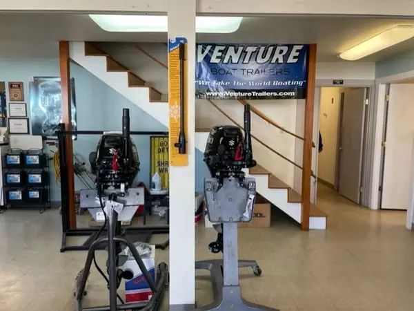 Warren, ME 04864,55 Gardner RD