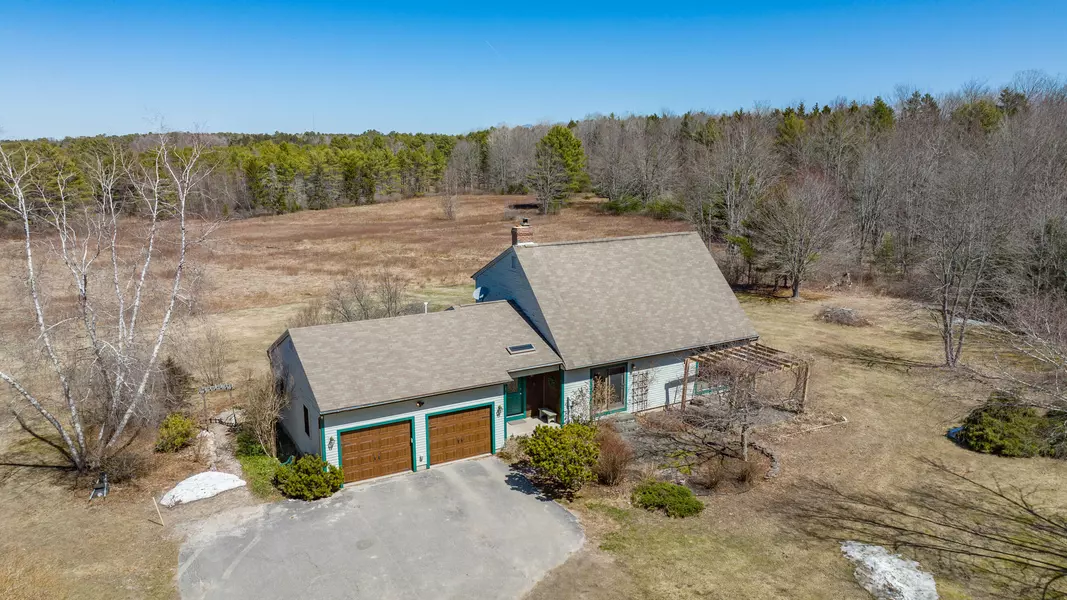 17 Stone Ridge DR, Brunswick, ME 04011