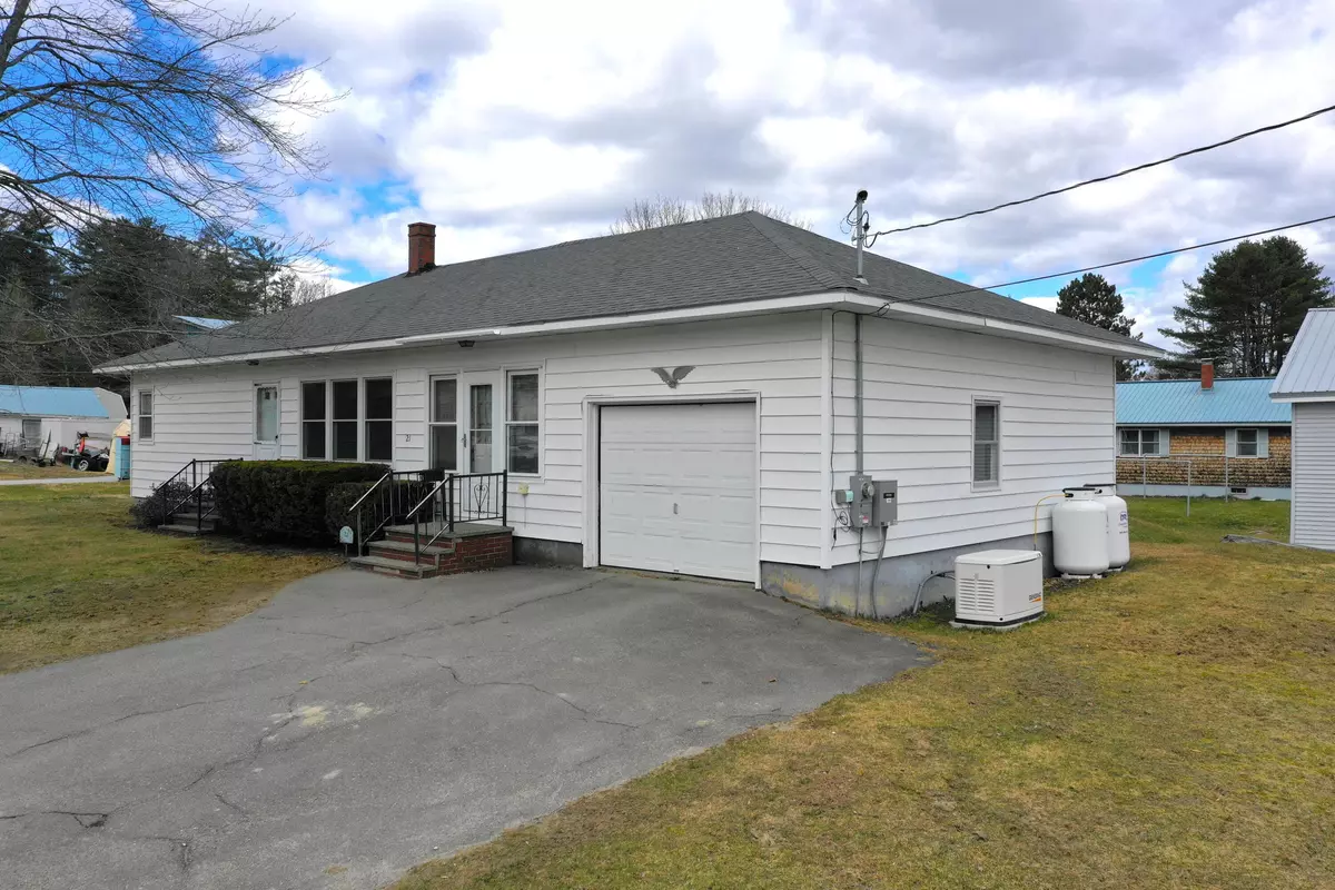 Old Town, ME 04468,21 Dartmouth ST