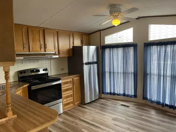 Pittston, ME 04345,12 Baxter LN