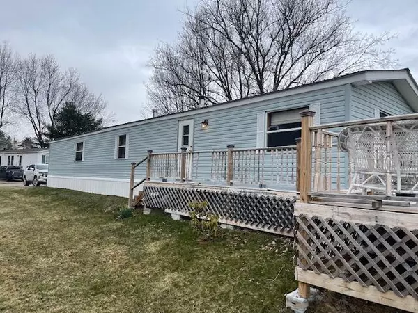 Pittston, ME 04345,12 Baxter LN