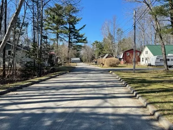 Old Town, ME 04468,41 Leonard LN