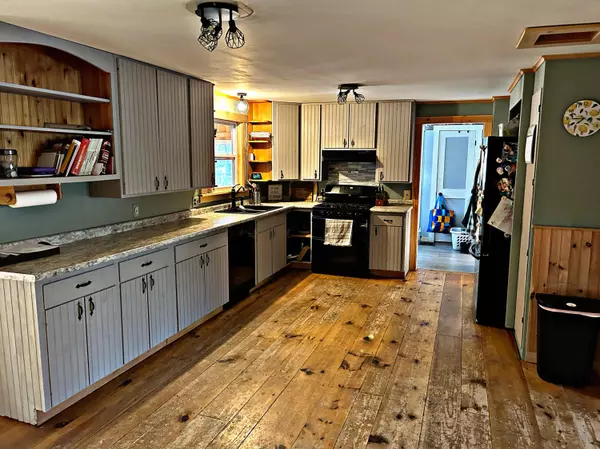 Avon, ME 04966,16 Whistle Post WAY